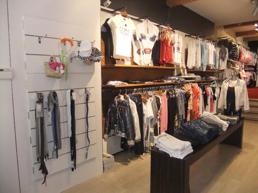 babykleding winkel in alkmaar